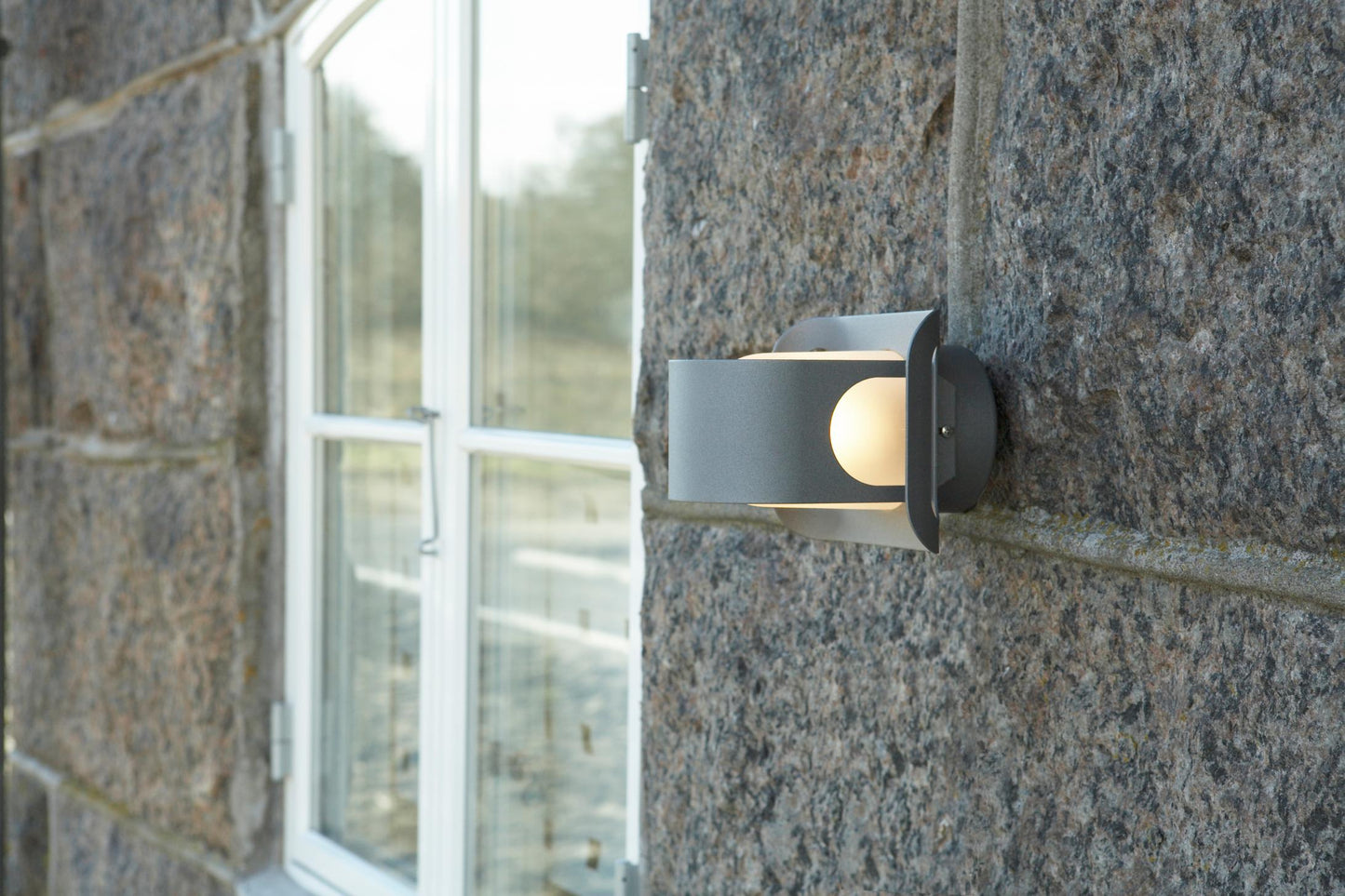 Gekko Wall Lamp