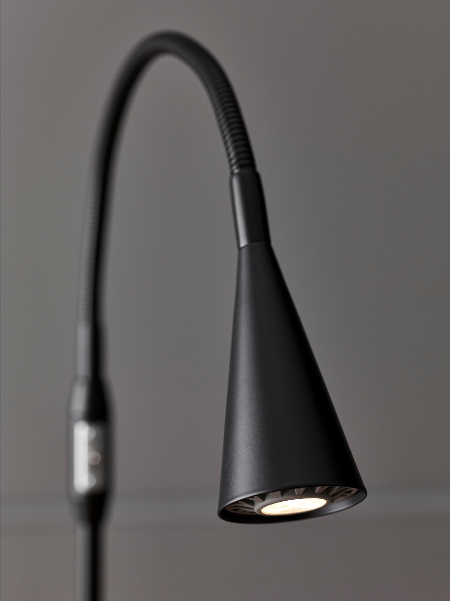 Ledro Floor Lamp